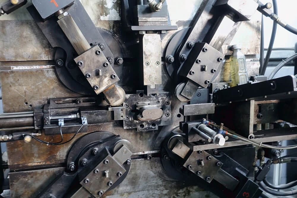 Bending Machine